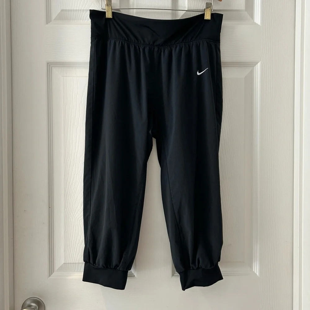 Nike Short Black Athletic Joggers